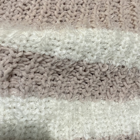 Woven Heart I Boatneck I Chunky I Sweater I Size: M - Picture 12 of 14